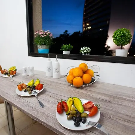 Apartment Plaza Beachfront Apt Superhost Service Limassol